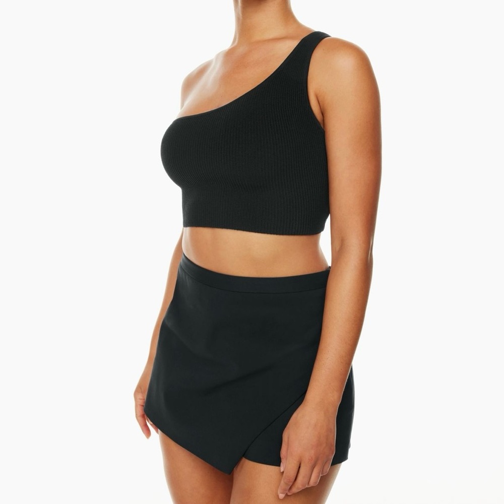 Babaton Sculpt Knit One-Shoulder Cropped Tank